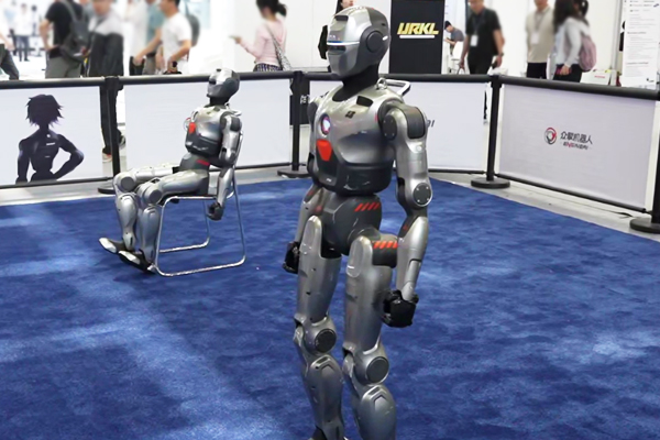 一周要聞|機器人跑半馬破人類紀錄；普渡機器人完成近10億元融資